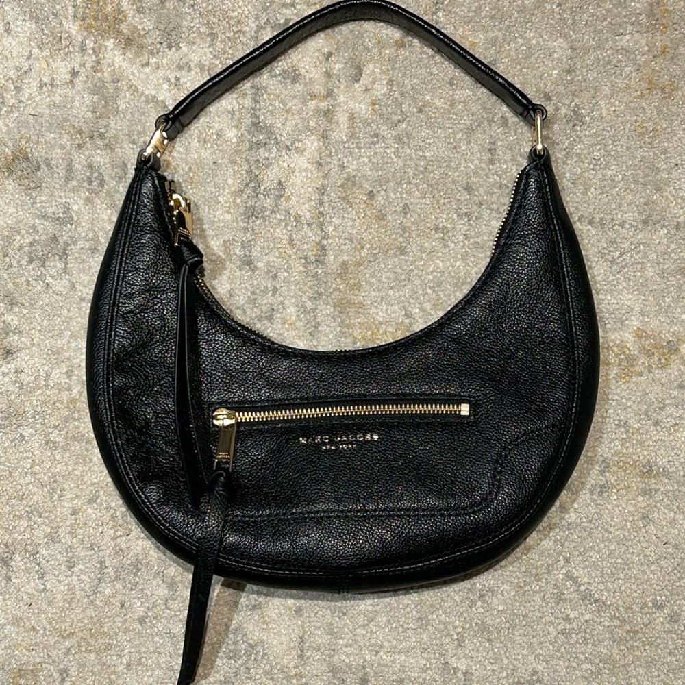 marc jacobs crescent shoulder bag